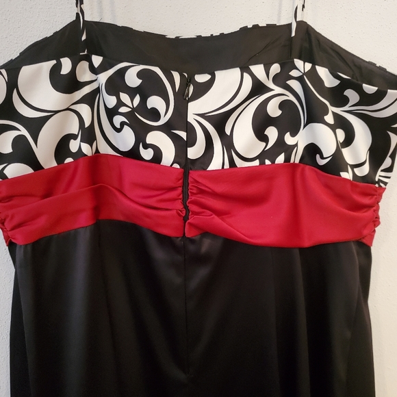 Dressbarn Satin Dress - Picture 4 of 5